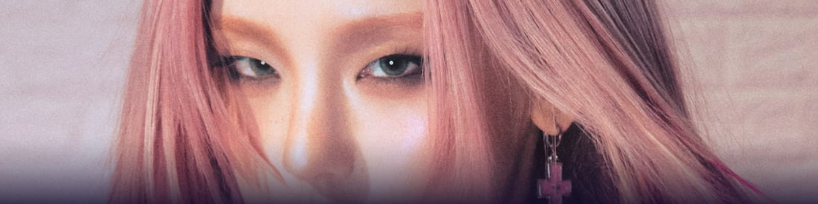 ITZY fan board cover